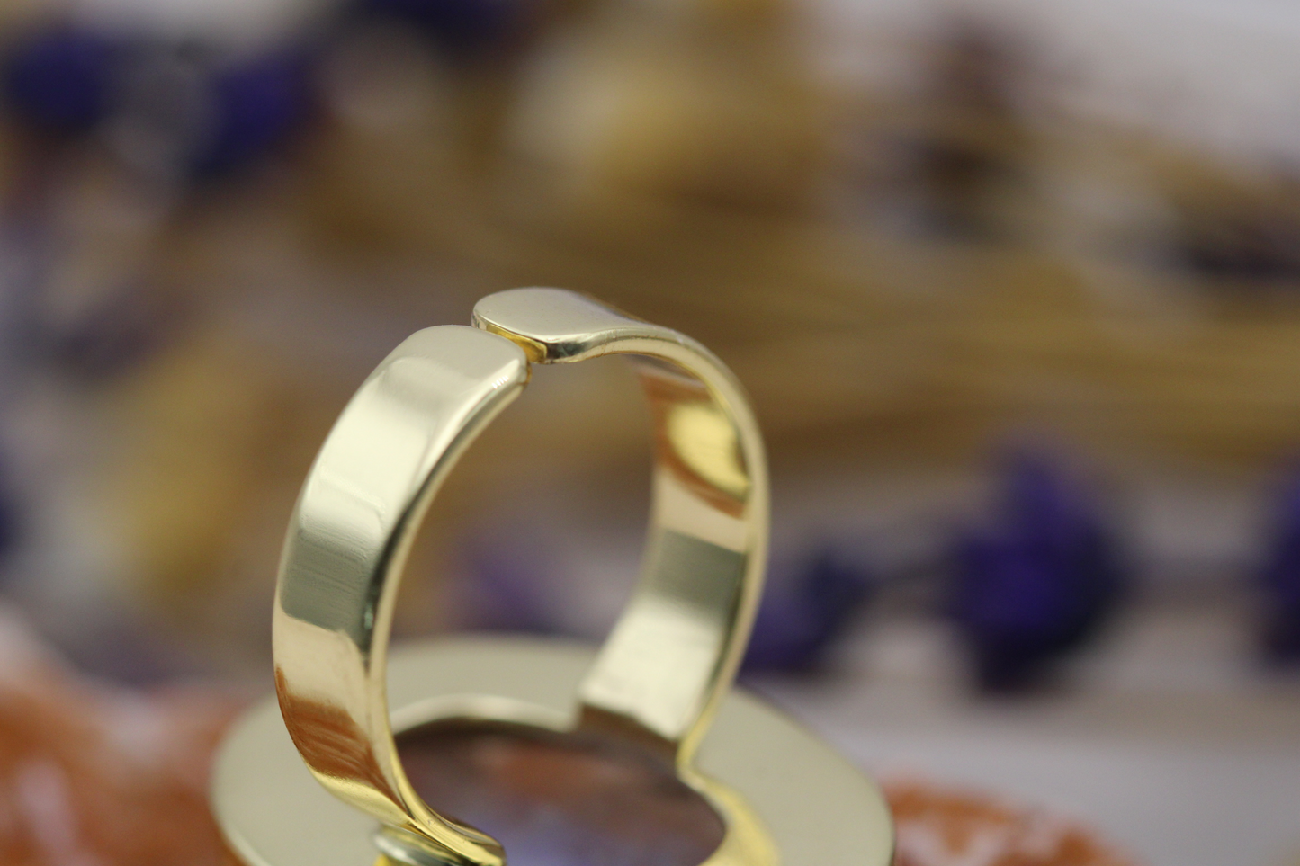 Bague en Pierre de Lune – Éclat et Sérénité