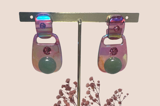 Boucles d'Oreilles en Résine Rose et Aventurine Verte – Charme et Vitalité