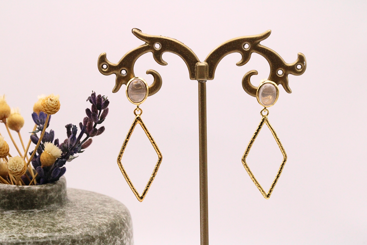 Boucles d’oreilles en acier inoxydable  – Charme et bienfaits naturels