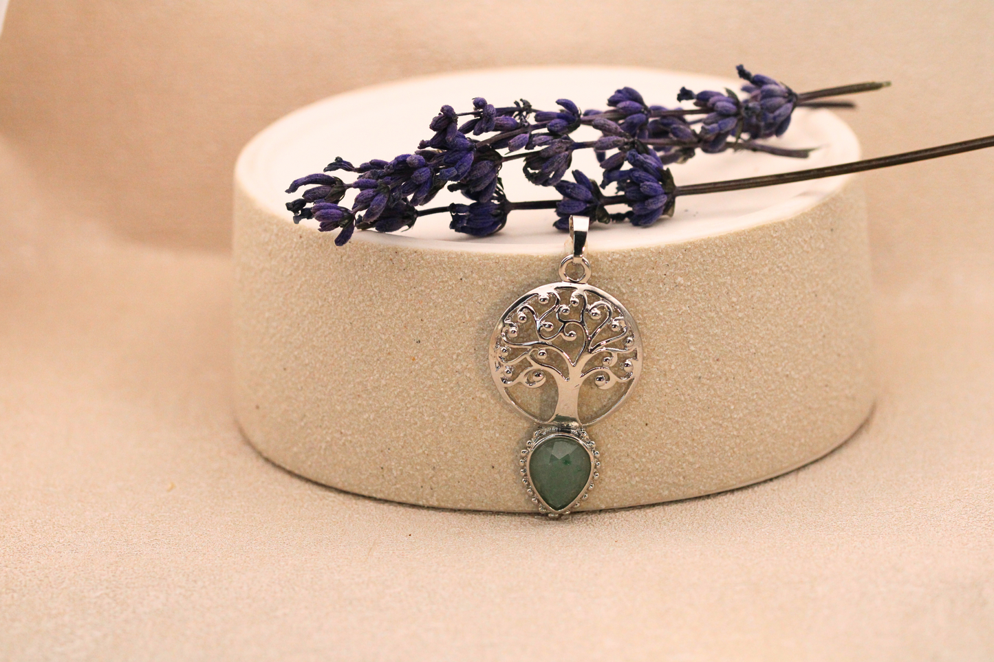 Pendentif Arbre de Vie en Pierre Naturelle et Acier Inoxydable - Harmonie et Énergie