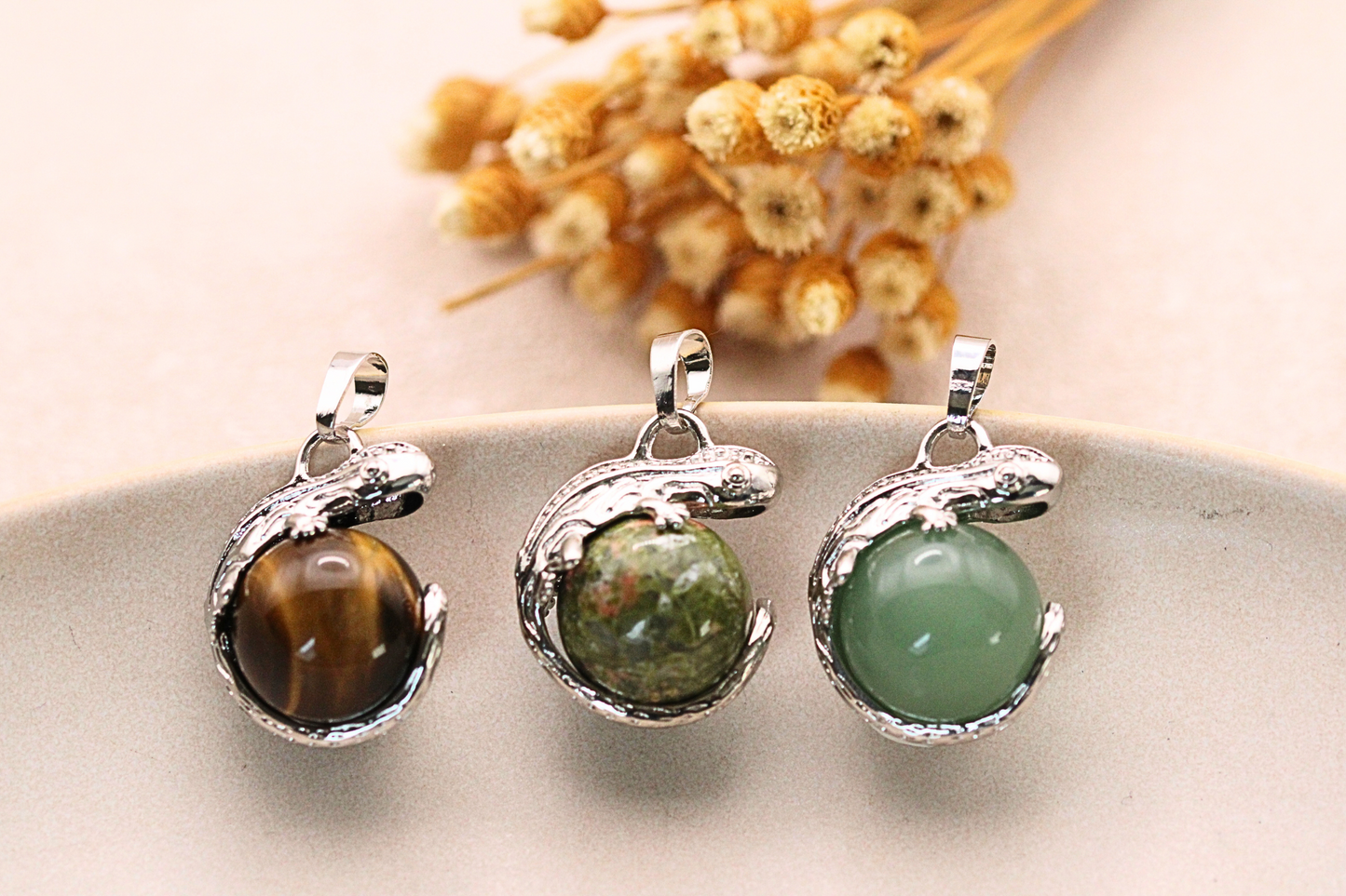 Pendentif Iguane avec Pierre Naturelle en Acier Inoxydable - Originalité et Force