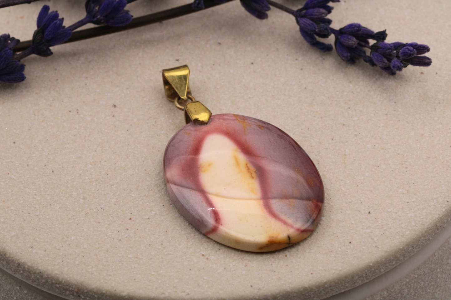 Pendentif en Jaspe Mokaïte Naturel et Laiton - Vitalité et Stabilité